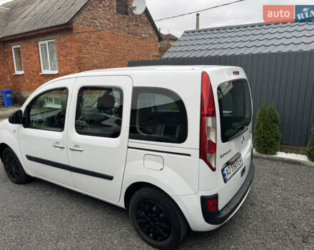 Белый Рено Кенгу, объемом двигателя 1.46 л и пробегом 196 тыс. км за 11500 $, фото 2 на Automoto.ua