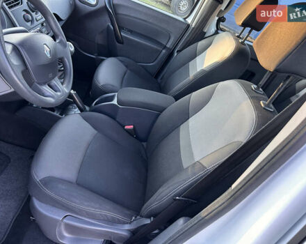 Білий Рено Кєнгу, об'ємом двигуна 1.5 л та пробігом 203 тис. км за 11450 $, фото 11 на Automoto.ua