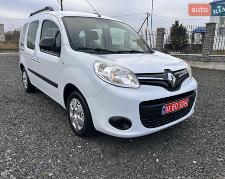 Білий Рено Кєнгу, об'ємом двигуна 1.5 л та пробігом 203 тис. км за 11450 $, фото 4 на Automoto.ua