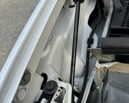 Белый Рено Кенгу, объемом двигателя 1.5 л и пробегом 211 тыс. км за 9000 $, фото 13 на Automoto.ua