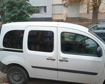 Білий Рено Кєнгу, об'ємом двигуна 1.46 л та пробігом 215 тис. км за 10000 $, фото 7 на Automoto.ua