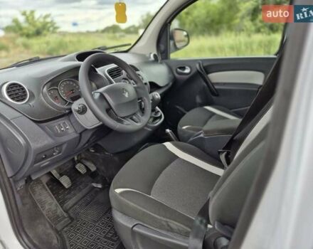Рено Кенгу 2016 в Хороле на Automoto.ua Белый Рено Кенгу, объемом двигателя 1.5 л и пробегом 219 тыс. км за 10250 $, фото 12 на Automoto.ua