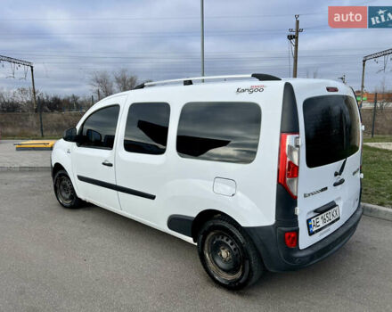 Белый Рено Кенгу, объемом двигателя 1.46 л и пробегом 189 тыс. км за 12200 $, фото 14 на Automoto.ua