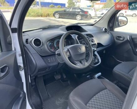 Белый Рено Кенгу, объемом двигателя 0 л и пробегом 75 тыс. км за 8800 $, фото 21 на Automoto.ua