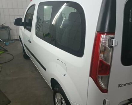 Белый Рено Кенгу, объемом двигателя 1.46 л и пробегом 109 тыс. км за 9700 $, фото 4 на Automoto.ua