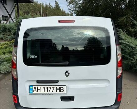 Рено Кєнгу 2016 у Новомосковске на Automoto.ua Білий Рено Кєнгу, об'ємом двигуна 1.46 л та пробігом 149 тис. км за 8800 $, фото 4 на Automoto.ua