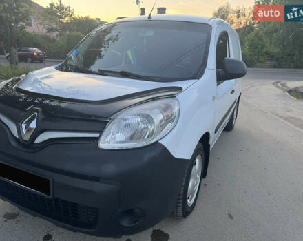 Белый Рено Кенгу, объемом двигателя 1.5 л и пробегом 150 тыс. км за 7800 $, фото 8 на Automoto.ua