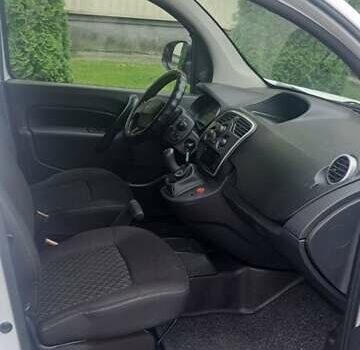 Рено Кєнгу 2016 у Вышгороде на Automoto.ua Білий Рено Кєнгу, об'ємом двигуна 1.46 л та пробігом 220 тис. км за 8100 $, фото 8 на Automoto.ua