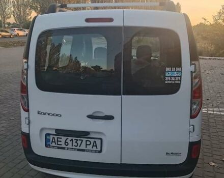 Белый Рено Кенгу, объемом двигателя 1.46 л и пробегом 109 тыс. км за 9700 $, фото 49 на Automoto.ua