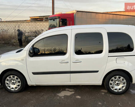 Белый Рено Кенгу, объемом двигателя 1.5 л и пробегом 263 тыс. км за 8950 $, фото 3 на Automoto.ua