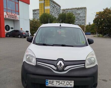 Белый Рено Кенгу, объемом двигателя 1.5 л и пробегом 228 тыс. км за 10500 $, фото 3 на Automoto.ua