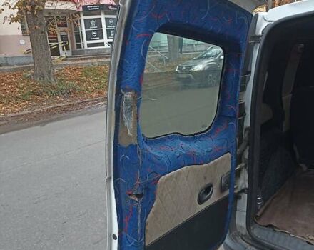 Білий Рено Кєнгу, об'ємом двигуна 1.46 л та пробігом 215 тис. км за 10000 $, фото 3 на Automoto.ua