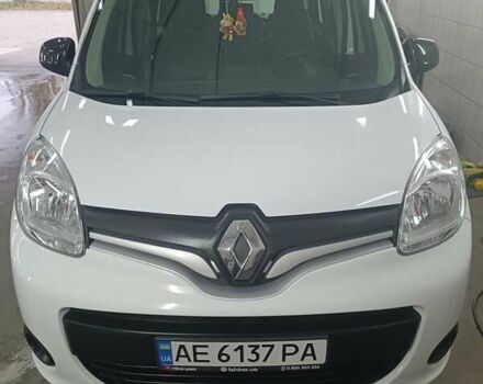 Белый Рено Кенгу, объемом двигателя 1.46 л и пробегом 109 тыс. км за 9700 $, фото 15 на Automoto.ua