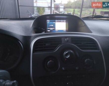 Белый Рено Кенгу, объемом двигателя 1.46 л и пробегом 247 тыс. км за 10200 $, фото 10 на Automoto.ua