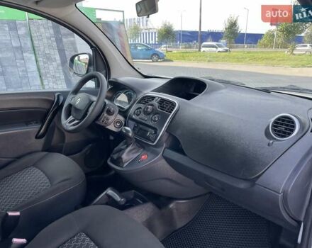 Белый Рено Кенгу, объемом двигателя 0 л и пробегом 75 тыс. км за 8800 $, фото 27 на Automoto.ua