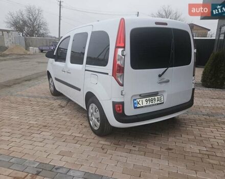 Белый Рено Кенгу, объемом двигателя 1.46 л и пробегом 151 тыс. км за 9999 $, фото 5 на Automoto.ua
