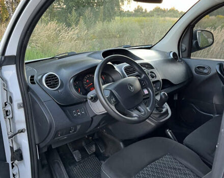 Белый Рено Кенгу, объемом двигателя 1.46 л и пробегом 164 тыс. км за 9500 $, фото 20 на Automoto.ua