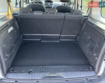 Білий Рено Кєнгу, об'ємом двигуна 1.5 л та пробігом 203 тис. км за 11450 $, фото 16 на Automoto.ua