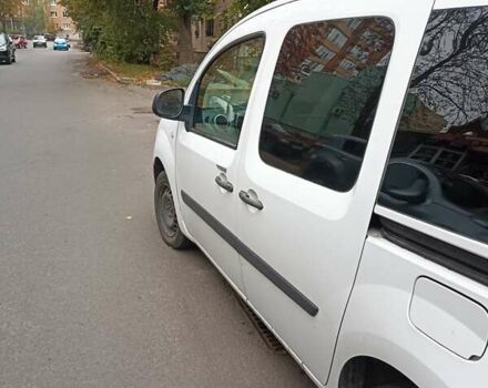 Білий Рено Кєнгу, об'ємом двигуна 1.46 л та пробігом 215 тис. км за 10000 $, фото 1 на Automoto.ua