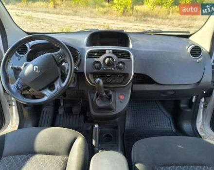 Білий Рено Кєнгу, об'ємом двигуна 1.46 л та пробігом 179 тис. км за 10500 $, фото 21 на Automoto.ua