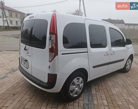 Белый Рено Кенгу, объемом двигателя 1.46 л и пробегом 151 тыс. км за 9999 $, фото 1 на Automoto.ua