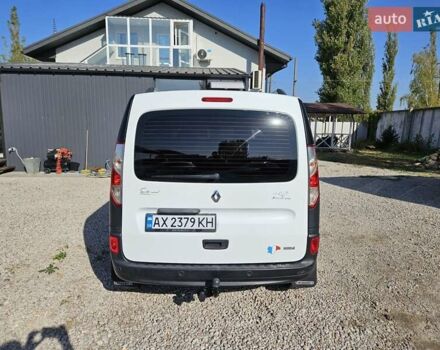 Белый Рено Кенгу, объемом двигателя 1.46 л и пробегом 250 тыс. км за 9500 $, фото 6 на Automoto.ua