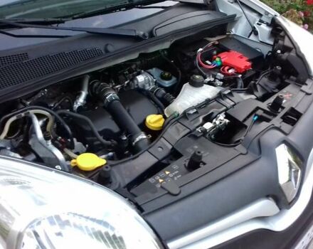 Білий Рено Кєнгу, об'ємом двигуна 1.5 л та пробігом 250 тис. км за 9700 $, фото 19 на Automoto.ua