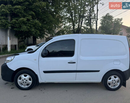 Белый Рено Кенгу, объемом двигателя 1.5 л и пробегом 150 тыс. км за 7800 $, фото 1 на Automoto.ua