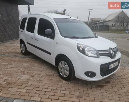Белый Рено Кенгу, объемом двигателя 1.46 л и пробегом 151 тыс. км за 9999 $, фото 4 на Automoto.ua