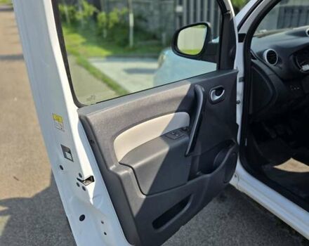 Білий Рено Кєнгу, об'ємом двигуна 1.46 л та пробігом 270 тис. км за 10800 $, фото 10 на Automoto.ua