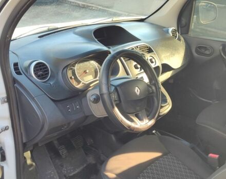 Білий Рено Кєнгу, об'ємом двигуна 1.5 л та пробігом 260 тис. км за 9000 $, фото 5 на Automoto.ua