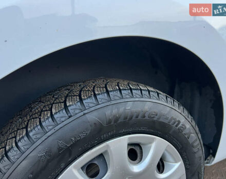 Белый Рено Кенгу, объемом двигателя 1.5 л и пробегом 263 тыс. км за 8950 $, фото 26 на Automoto.ua