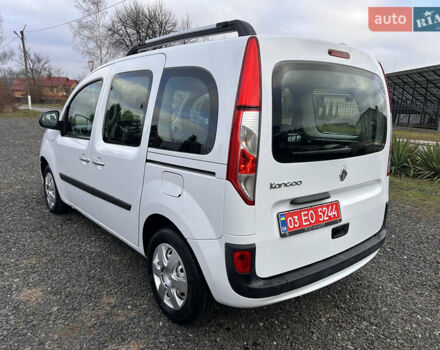Білий Рено Кєнгу, об'ємом двигуна 1.5 л та пробігом 203 тис. км за 11450 $, фото 8 на Automoto.ua