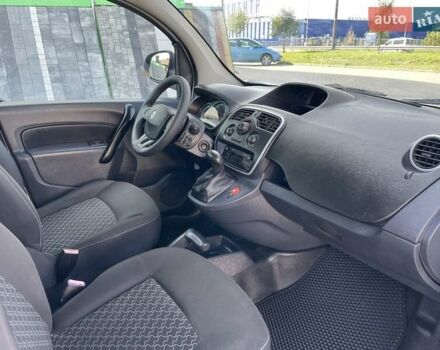 Белый Рено Кенгу, объемом двигателя 0 л и пробегом 75 тыс. км за 8800 $, фото 24 на Automoto.ua