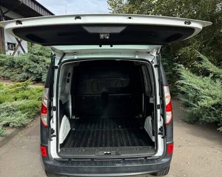 Рено Кєнгу 2016 у Новомосковске на Automoto.ua Білий Рено Кєнгу, об'ємом двигуна 1.46 л та пробігом 149 тис. км за 8800 $, фото 10 на Automoto.ua