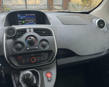 Белый Рено Кенгу, объемом двигателя 1.46 л и пробегом 196 тыс. км за 11500 $, фото 7 на Automoto.ua