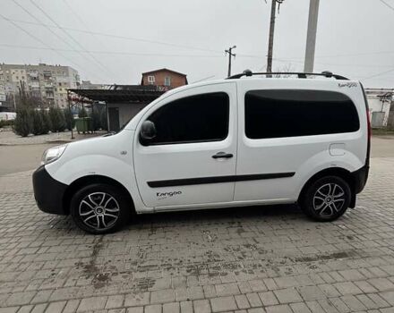 Белый Рено Кенгу, объемом двигателя 1.5 л и пробегом 199 тыс. км за 9999 $, фото 2 на Automoto.ua