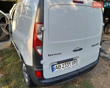 Белый Рено Кенгу, объемом двигателя 1.46 л и пробегом 221 тыс. км за 8900 $, фото 3 на Automoto.ua