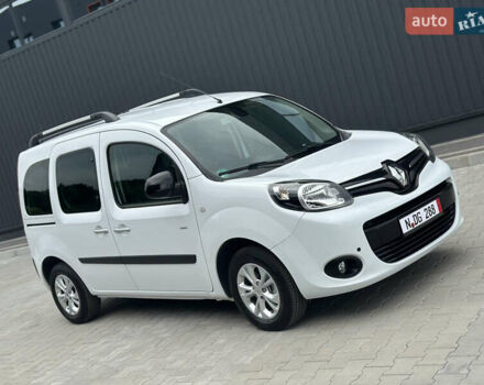 Белый Рено Кенгу, объемом двигателя 1.5 л и пробегом 240 тыс. км за 12700 $, фото 9 на Automoto.ua