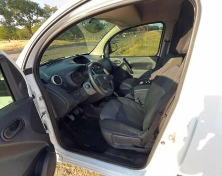 Білий Рено Кєнгу, об'ємом двигуна 1.5 л та пробігом 188 тис. км за 9000 $, фото 14 на Automoto.ua