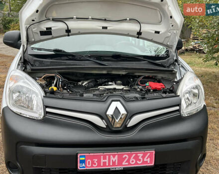 Білий Рено Кєнгу, об'ємом двигуна 1.5 л та пробігом 125 тис. км за 13499 $, фото 63 на Automoto.ua