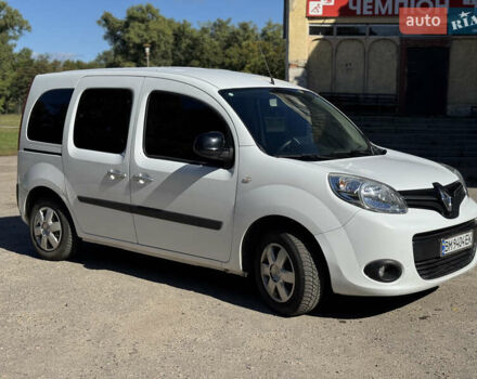 Белый Рено Кенгу, объемом двигателя 1.5 л и пробегом 209 тыс. км за 10350 $, фото 3 на Automoto.ua