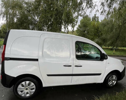 Білий Рено Кєнгу, об'ємом двигуна 1.46 л та пробігом 310 тис. км за 7500 $, фото 2 на Automoto.ua