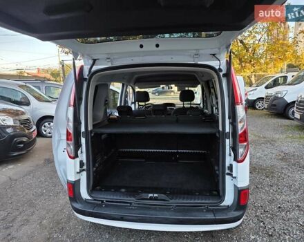 Рено Кенгу 2017 в Одессе на Automoto.ua Белый Рено Кенгу, объемом двигателя 0 л и пробегом 187 тыс. км за 12100 $, фото 19 на Automoto.ua