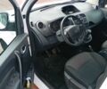 Білий Рено Кєнгу, об'ємом двигуна 1.5 л та пробігом 71 тис. км за 10800 $, фото 6 на Automoto.ua