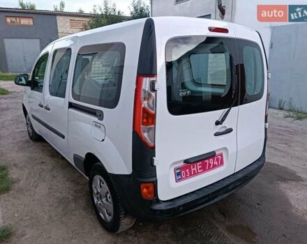 Белый Рено Кенгу, объемом двигателя 1.5 л и пробегом 118 тыс. км за 11200 $, фото 10 на Automoto.ua