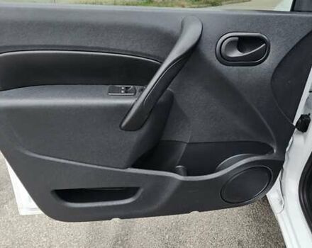 Білий Рено Кєнгу, об'ємом двигуна 1.46 л та пробігом 131 тис. км за 13300 $, фото 7 на Automoto.ua