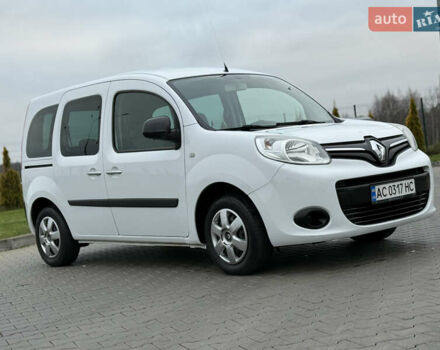 Белый Рено Кенгу, объемом двигателя 1.46 л и пробегом 201 тыс. км за 12700 $, фото 19 на Automoto.ua