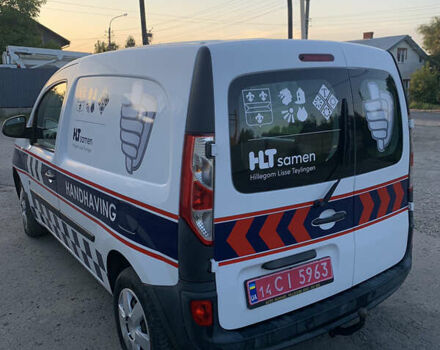 Белый Рено Кенгу, объемом двигателя 0 л и пробегом 75 тыс. км за 6999 $, фото 4 на Automoto.ua
