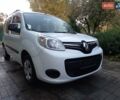 Рено Кенгу 2017 в Киеве на Automoto.ua Белый Рено Кенгу, объемом двигателя 1.5 л и пробегом 260 тыс. км за 11400 $, фото 28 на Automoto.ua